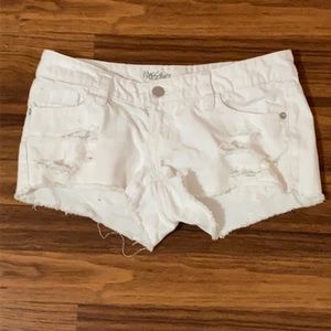 Massimo ripped short shorts